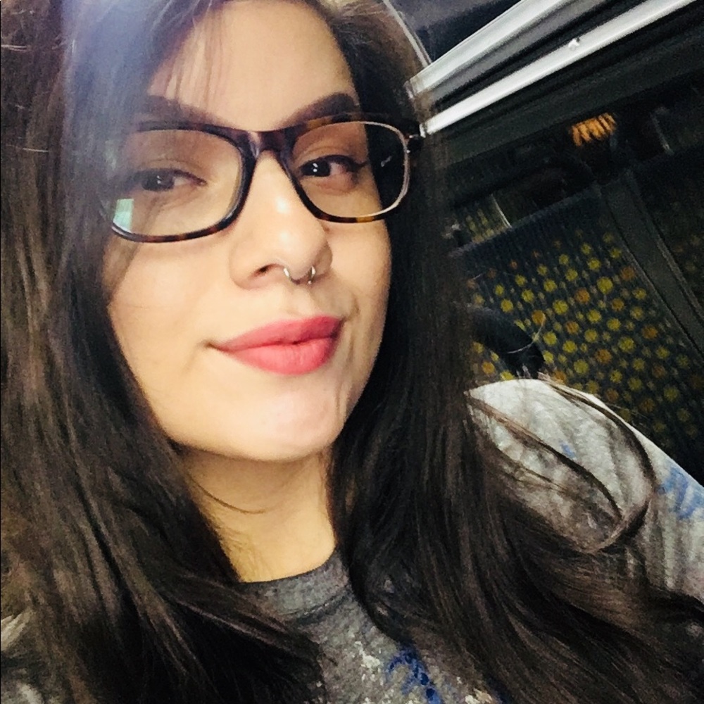 Meet your Posher, Janelle